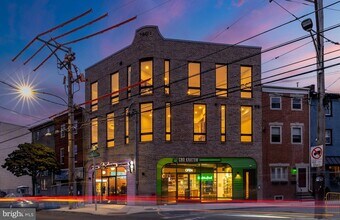 1601 Frankford Ave, Unit 2 in Philadelphia, PA - Foto de edificio - Building Photo
