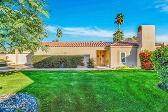 14 Lakeshore Dr in Rancho Mirage, CA - Building Photo - Building Photo