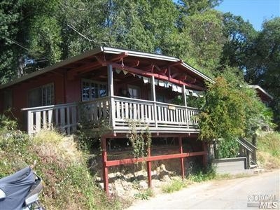 14554 Memory Ln in Guerneville, CA - Foto de edificio - Building Photo