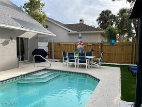 15009 Cloverdale Dr in Ft. Myers, FL - Building Photo - Building Photo