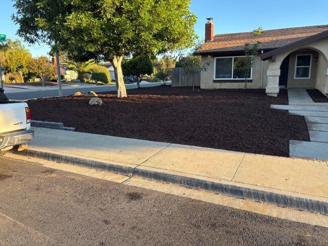 2531 Fieldcrest Pl in Escondido, CA - Building Photo - Building Photo