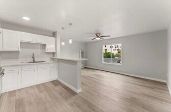 320 Willie James Jones Ave in San Diego, CA - Building Photo - Building Photo