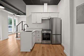 435 N Washington Ave in Royal Oak, MI - Building Photo - Building Photo