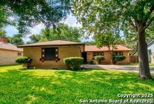 6819 Heatherbrook in San Antonio, TX - Building Photo - Building Photo