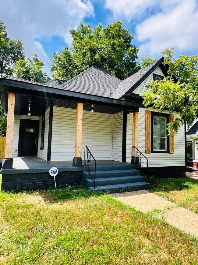 property at 1707 Nelson Ave