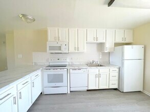 Lampliter Apartments - Utilities Included!* in Lakewood, CO - Building Photo - Building Photo