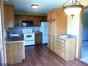502 Prairie Ln in Hudson, WI - Building Photo - Building Photo
