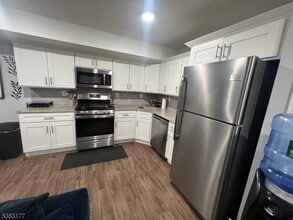 118 Fleming Ave in Newark, NJ - Building Photo - Building Photo