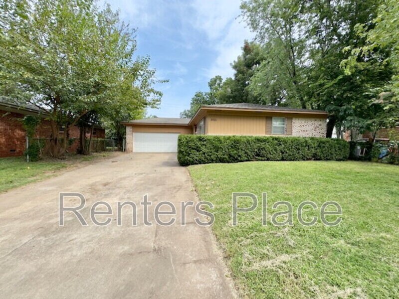 5611 S Rockford Ave in Tulsa, OK - Building Photo