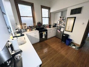 2240 N Halsted St, Unit 2 in Chicago, IL - Foto de edificio - Building Photo