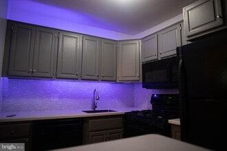319 Meadowview Ln in Mont Clare, PA - Building Photo - Building Photo