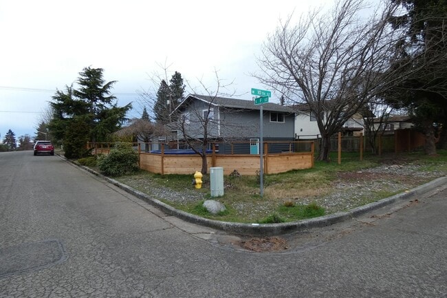 property at 919 S F St