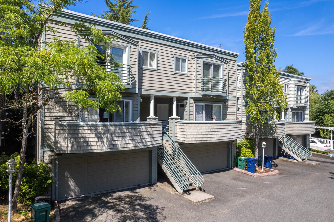 Monterray Townhomes in Kirkland, WA - Building Photo