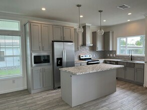 246 Caviller Ct in North Fort Myers, FL - Building Photo - Building Photo
