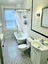 40 E Transit St, Unit Apt 2 in Providence, RI - Building Photo