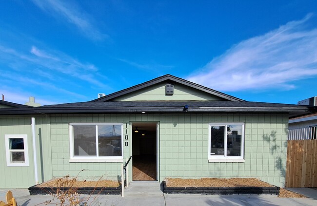 1108 Cunningham Dr in Las Vegas, NV - Building Photo - Building Photo