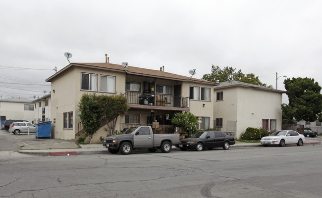 Rose Street Apartments in Anaheim, CA - Foto de edificio - Building Photo