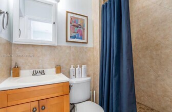 7881 Sheridan St in Hollywood, FL - Building Photo - Building Photo