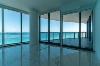 15701 Collins Ave in Sunny Isles Beach, FL - Building Photo - Building Photo