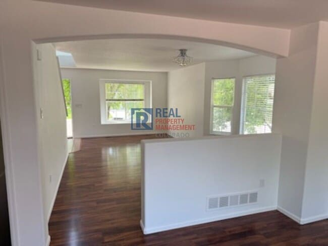 property at 20401 E Chenango Pl