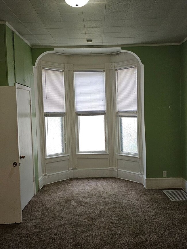 1017 S 16th St in Lincoln, NE - Building Photo - Building Photo