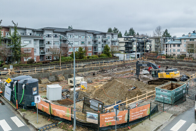 2481 Welcher Av in Port Coquitlam, BC - Building Photo - Building Photo