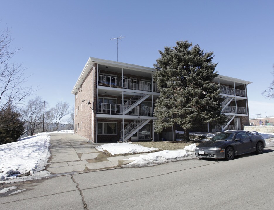 3255 S 12th St in Lincoln, NE - Building Photo