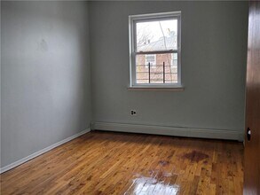 1021 E 85th St in Brooklyn, NY - Foto de edificio - Building Photo