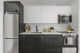 1042 President St in Brooklyn, NY - Building Photo - Building Photo