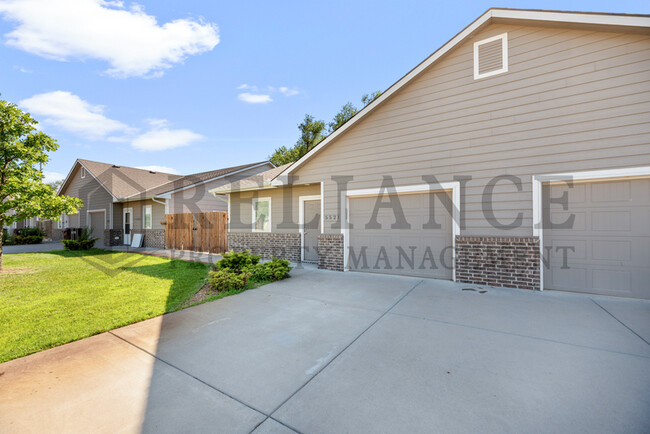 5525 S Victoria St in Wichita, KS - Building Photo - Building Photo