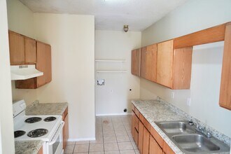 4011 Fire Sun in San Antonio, TX - Building Photo - Building Photo