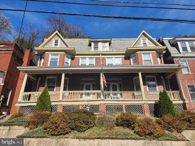 property at 615 Greene St