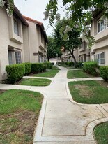 5604 Las Virgenes Rd, Unit 76 in Calabasas, CA - Building Photo