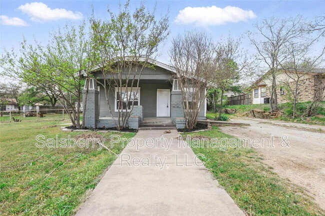 2007 NW 2nd Ave in Mineral Wells, TX - Building Photo - Building Photo