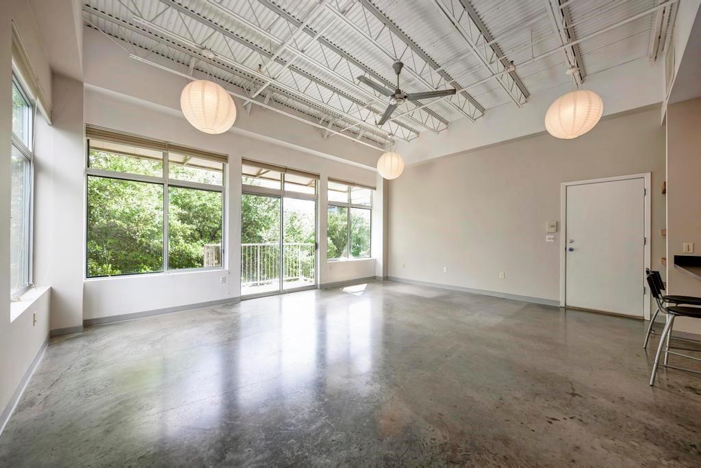 2401 E 6th St in Austin, TX - Building Photo