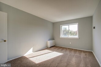 9250 Edwards Way-Unit -506-C in Hyattsville, MD - Building Photo - Building Photo