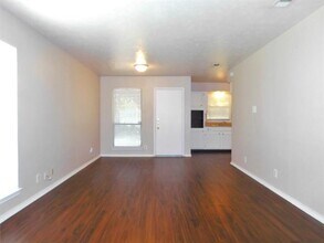 3305 Gardenview Cir in Denton, TX - Building Photo - Building Photo