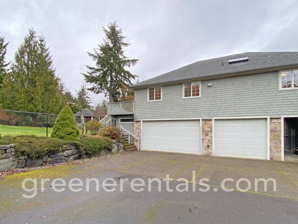 315 Westhampton Ln SW in Olympia, WA - Building Photo