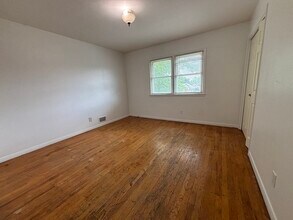 14100 E 43rd St S in Independence, MO - Building Photo - Building Photo