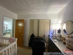 175 Adams St in Newton, MA - Building Photo - Building Photo