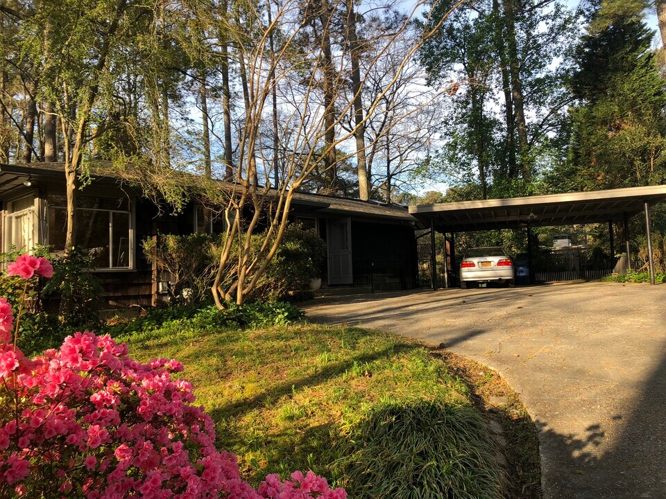 796 Wesley Dr NW in Atlanta, GA - Building Photo