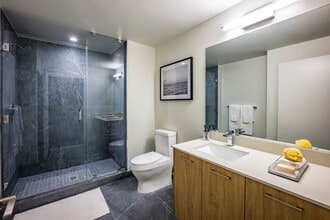 286 NW 29th St in Miami, FL - Foto de edificio - Building Photo