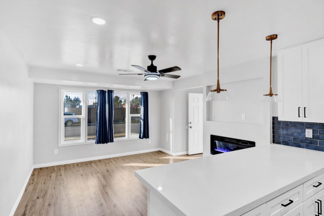 526 Olive St in Bakersfield, CA - Building Photo - Building Photo