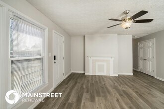 3901 Smallboat Ct in Louisville, KY - Building Photo - Building Photo