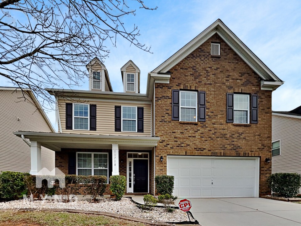 11718 Sweetbriar Ridge Dr in Charlotte, NC - Building Photo