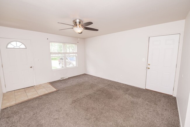 2207 W Lincoln Ave in Chesterton, IN - Building Photo - Building Photo