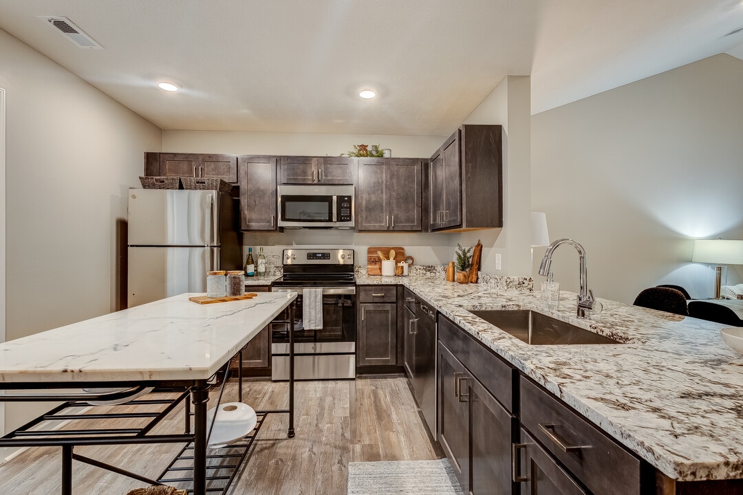 The Residences at Lucy Ridge in Delaware, OH - Building Photo