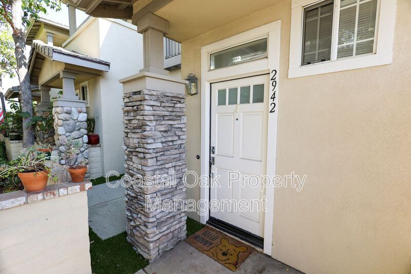 2942 Claremore Ln in Long Beach, CA - Building Photo