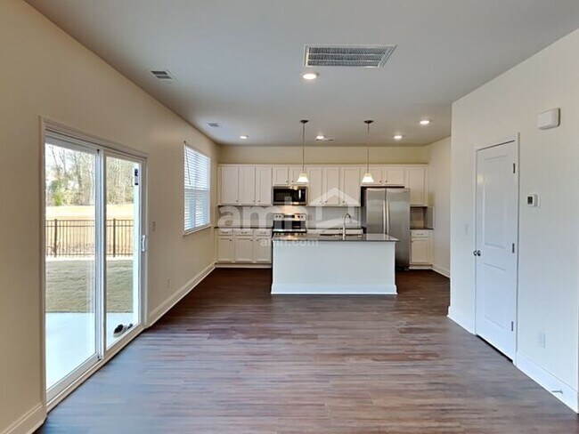 2036 Williamshire Ln in Nashville, TN - Building Photo - Building Photo