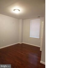 4945 Chestnut St in Philadelphia, PA - Building Photo - Building Photo